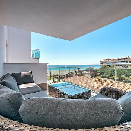 New Beach Front Apartment With Large Balcony Torrox Exterior photo